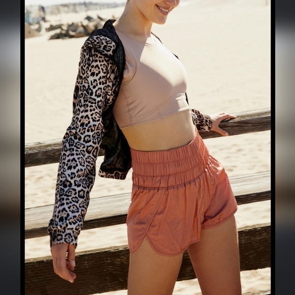 NEW Free People The Way Home Short Brushed Apricot Medium - Picture 1 of 8